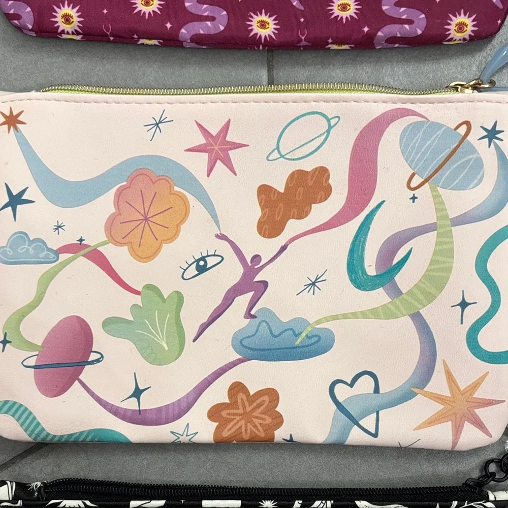 Bundle of Patterned Zip Pouches